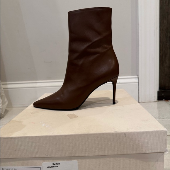 “Black suede studio” leather, Dahlia booties - Picture 2 of 6